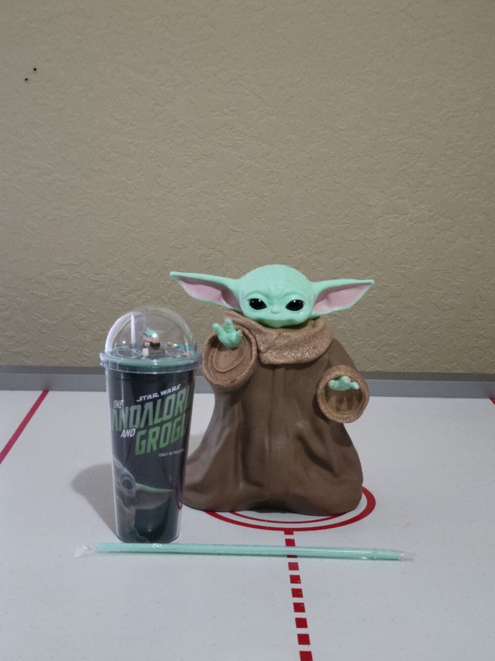 Mandalorian And Grogu Movie - Grogu Popcorn Bucket And Grogu Drinking Cup